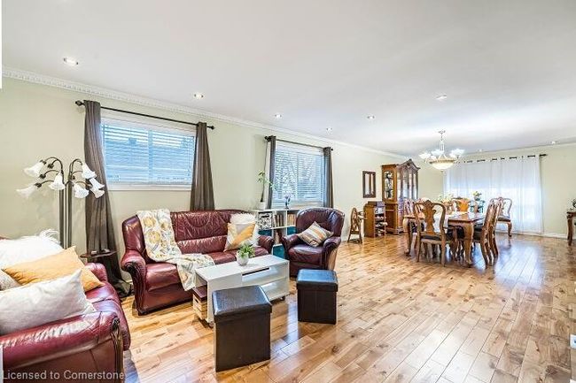 136 Patterson St, House other with 5 bedrooms, 2 bathrooms and 6 parking in Beeton ON | Image 16