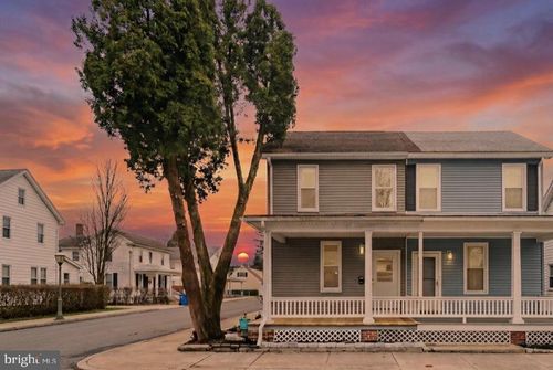 301 W 2nd St, HUMMELSTOWN, PA, 17036-1302 | Card Image