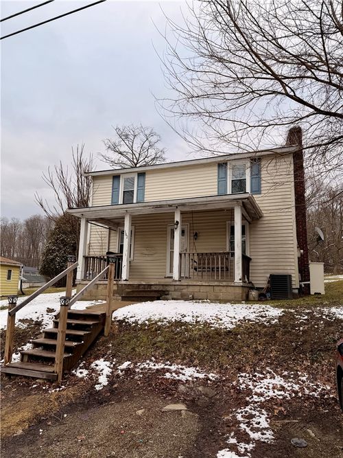 142 Community Park Rd, Freeport, PA, 16229-1772 | Card Image
