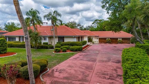 1105 Yorkshire St, PORT CHARLOTTE, FL, 33952-1432 | Card Image