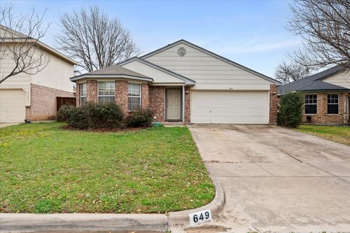 649 Blueberry Hill Ln, Mansfield, TX, 76063-3619 | Card Image