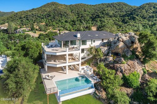 118 Giles Rd, Lake Sherwood, CA, 91361-5147 | Card Image