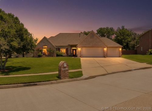 9808 E 84th Street, Owasso, OK, 74055 | Card Image