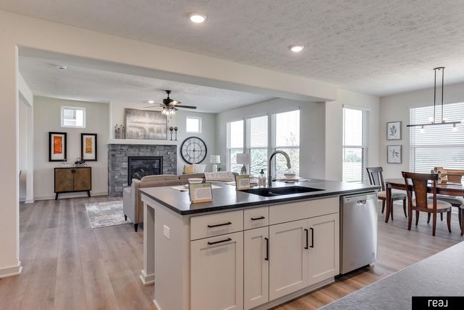 5413 N 191 St St, House other with 4 bedrooms, 4 bathrooms and 3 parking in Elkhorn NE | Image 22