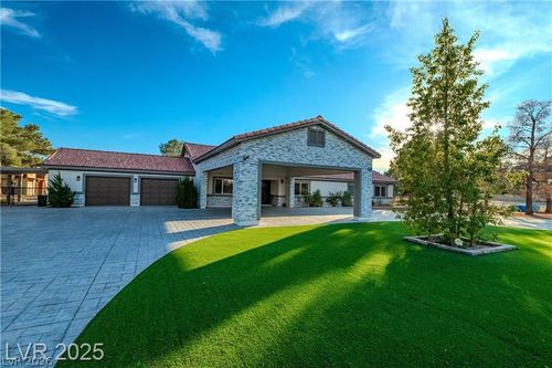 5353 Dorrell Ln, Las Vegas, NV, 89131-2705 | Card Image