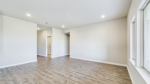 149 Colett Dr, Sunset, LA, 70584-6243 | Card Image
