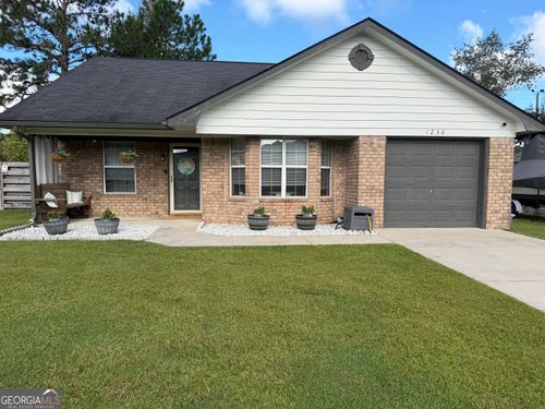 1238 Dharahn Dr, Hinesville, GA, 31313-9188 | Card Image