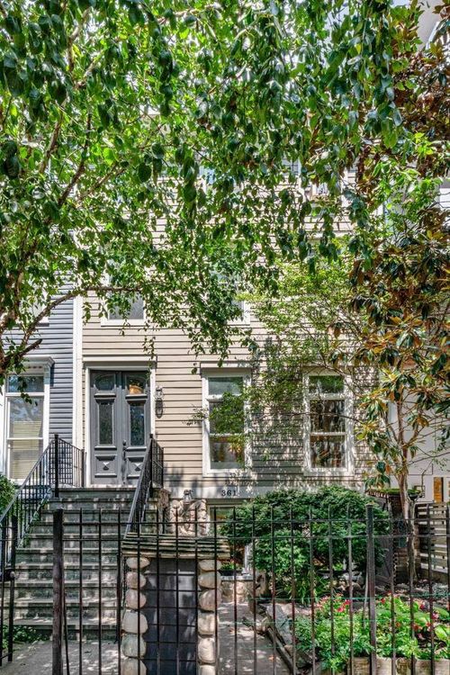 361 Dean St, Brooklyn, NY, 11217-4811 | Card Image