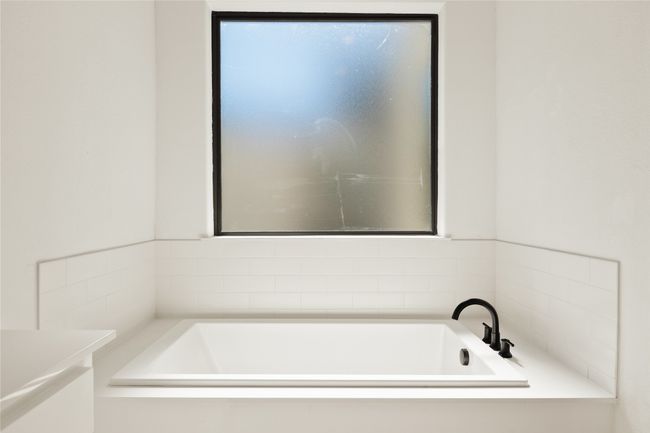 A - 5014 Mission Ave, Home with 4 bedrooms, 5 bathrooms and 4 parking in Dallas TX | Image 17