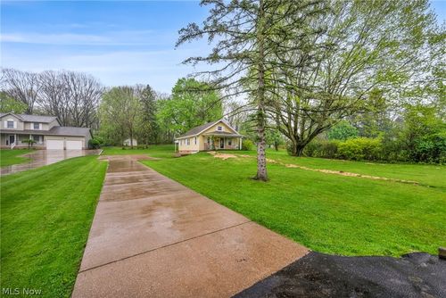 6854 Hillway Ave Nw, North Canton, OH, 44720-6512 | Card Image
