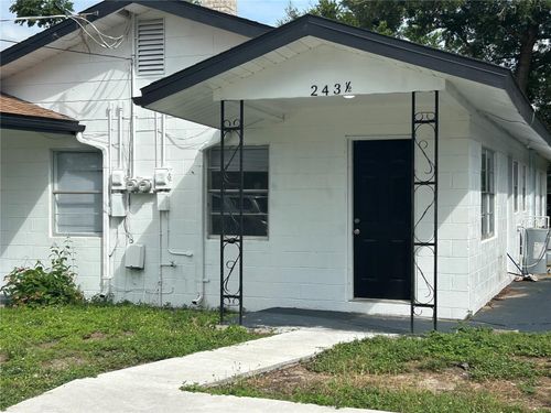 243 Avenue L Ne, WINTER HAVEN, FL, 33881-2401 | Card Image