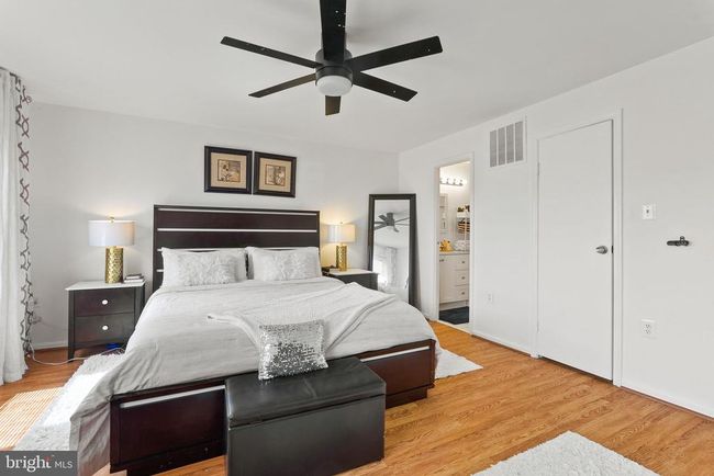 10464 Paradise Ct, Townhouse with 3 bedrooms, 2 bathrooms and null parking in MANASSAS VA | Image 19