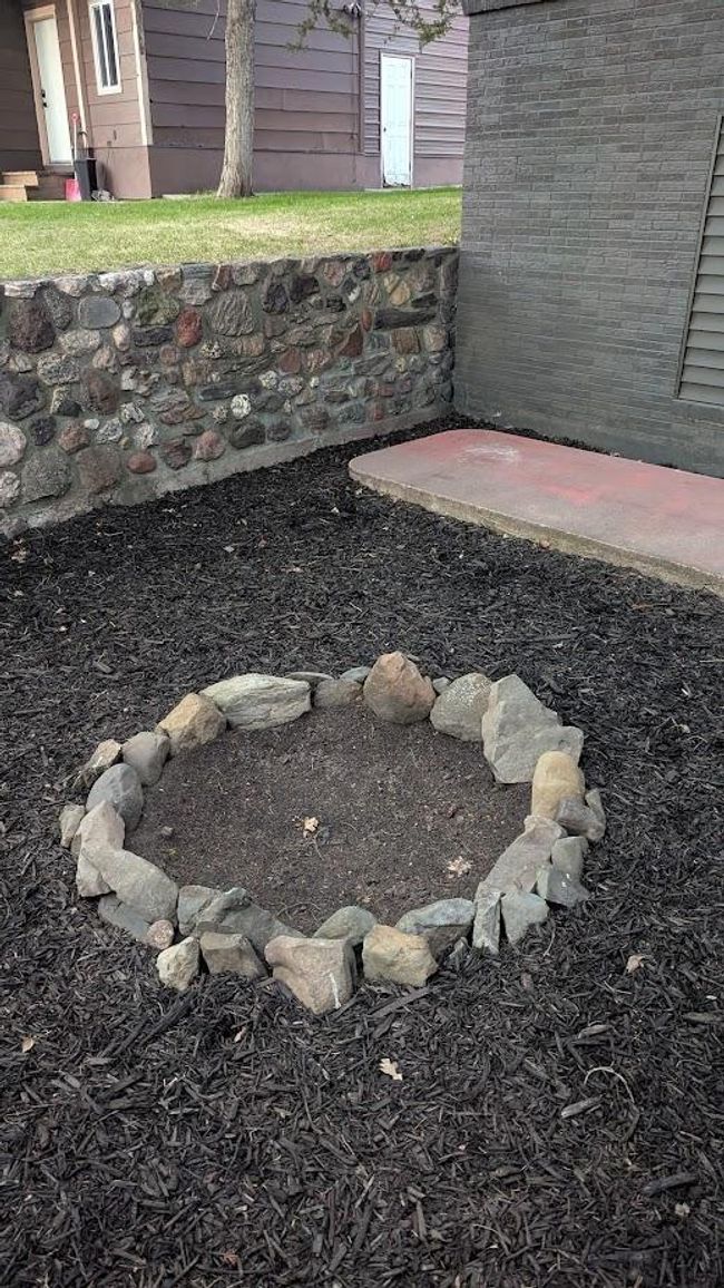 Back yard | Image 32