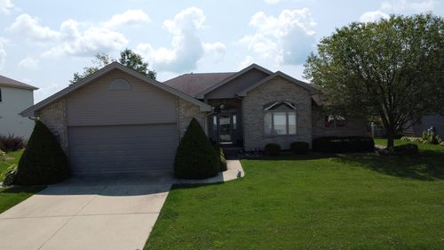 830 Coyote Trl, Manteno, IL, 60950-3783 | Card Image