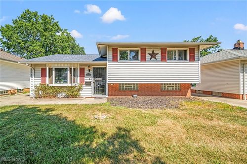 26335 Aaron Dr, Euclid, OH, 44132-2546 | Card Image