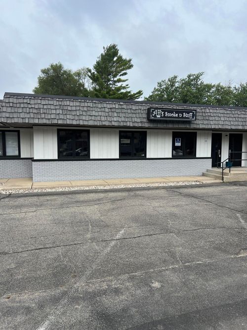 111-601 S Beacon Blvd, Grand Haven, MI, 49417-2179 | Card Image