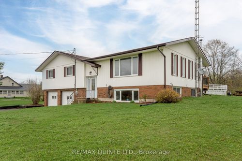 42 Camp Rd, Tweed, ON, K0K3J0 | Card Image