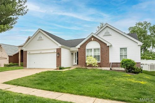 4437 Forest Dale Dr, Saint Louis, MO, 63125-4217 | Card Image