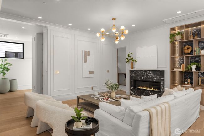 7116 Ne 119 Th Ln, House other with 4 bedrooms, 4 bathrooms and 2 parking in Kirkland WA | Image 4