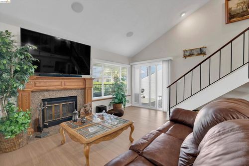 5805 Yawl St, Discovery Bay, CA, 94505-9348 | Card Image