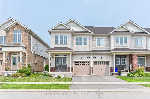 41 Hartley Ave, Paris, ON, N3L0G9 | Card Image