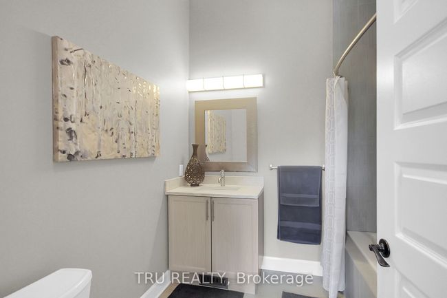 7909 Parkway Rd, House other with 5 bedrooms, 4 bathrooms and 20 parking in Metcalfe ON | Image 21