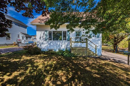 16 Allison Ave, Amherst, NS, B4H3V4 | Card Image