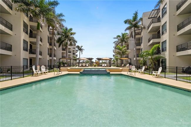 UNIT-203 - 813 Travis St, Condo with 3 bedrooms, 2 bathrooms and null parking in Mission TX | Image 26