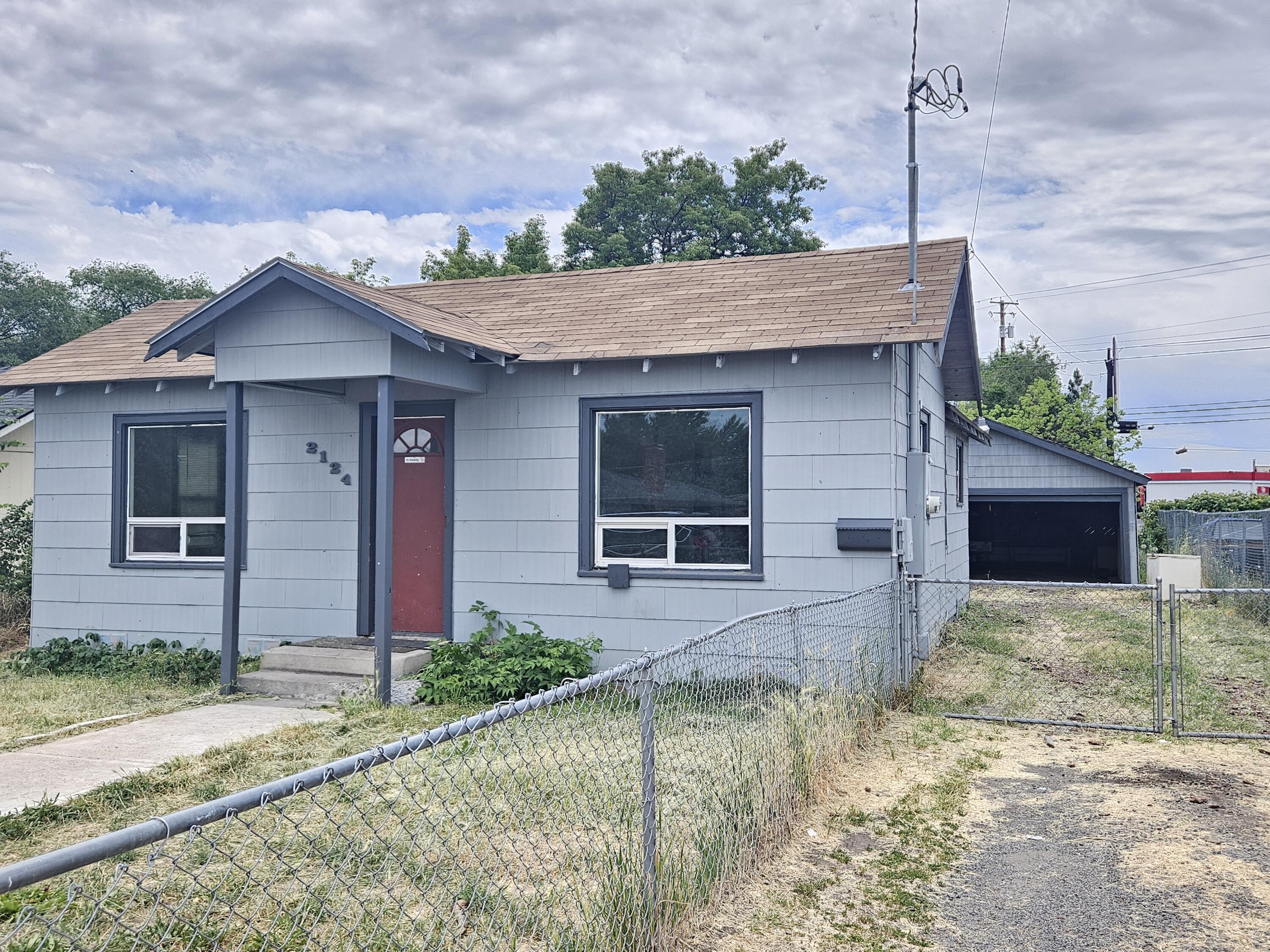 Radcliffe Ave, Klamath Falls, OR 97601