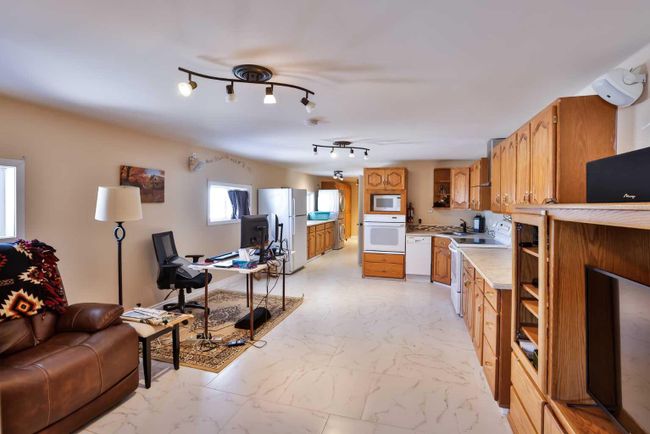 328 Railway Ave, House other with 3 bedrooms, 5 bathrooms and 20 parking in Lomond AB | Image 31
