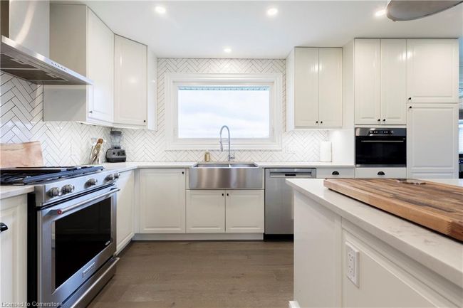 1506 6th Concession Rd W, House other with 4 bedrooms, 4 bathrooms and 20 parking in Flamborough ON | Image 7