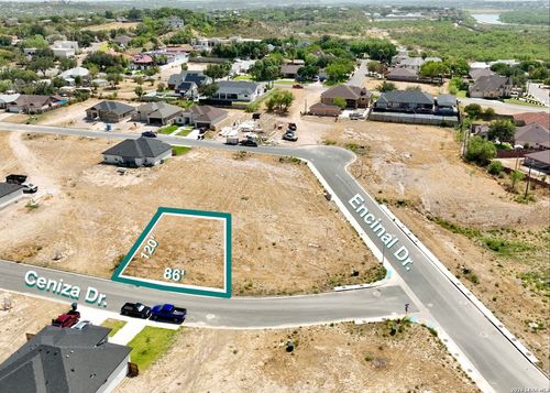 804 Ceniza Dr, Eagle Pass, TX, 78852 | Card Image