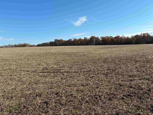 334 N Decker Rd, Boonville, IN, 47601-9204 | Card Image