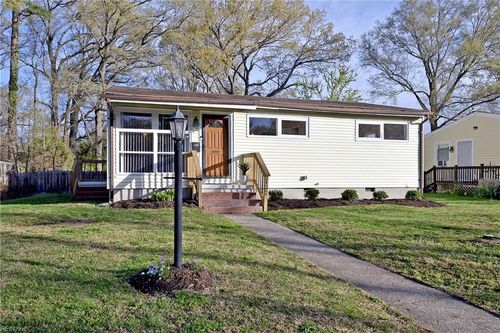 707 72nd Street, Newport News, VA, 23605 | Card Image