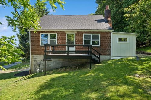 924 Darlington Ave, Jeannette, PA, 15644-1304 | Card Image