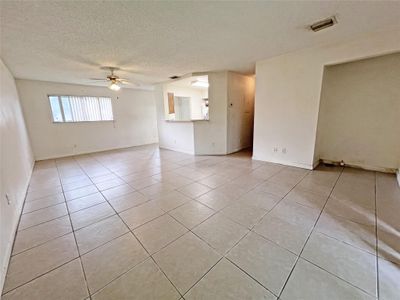 104 - 3429 Nw 44th St, Condo with 1 bedrooms, 1 bathrooms and null parking in Lauderdale Lakes FL | Image 3