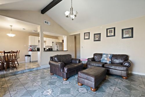 1712 Pine Knoll Dr, Austin, TX, 78758-4608 | Card Image