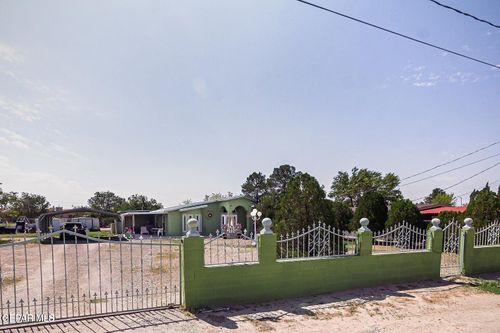 560 Fray Olguin Court, Socorro, TX, 79927 | Card Image