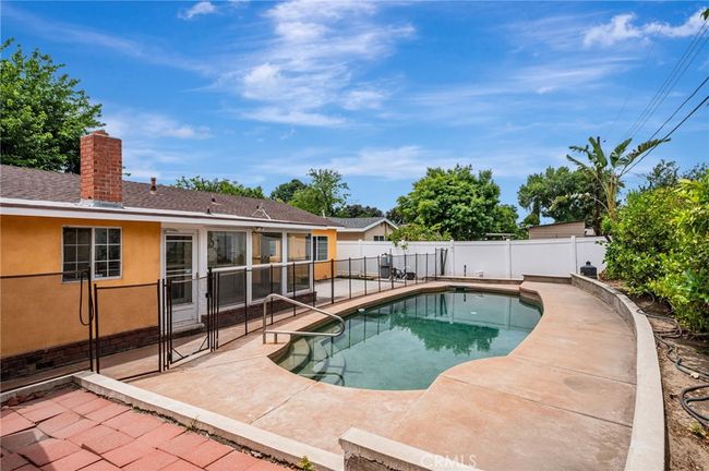 20129 Halsted St, House other with 3 bedrooms, 2 bathrooms and 2 parking in Chatsworth CA | Image 34