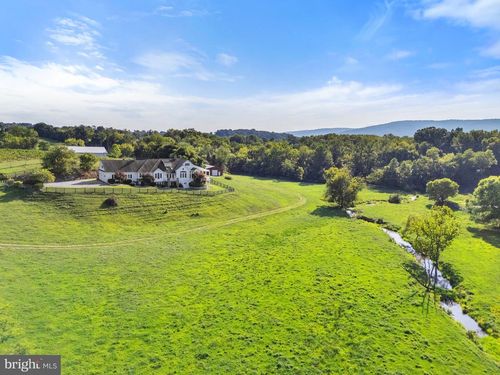35047 Snickersville Tpke, ROUND HILL, VA, 20141-2050 | Card Image