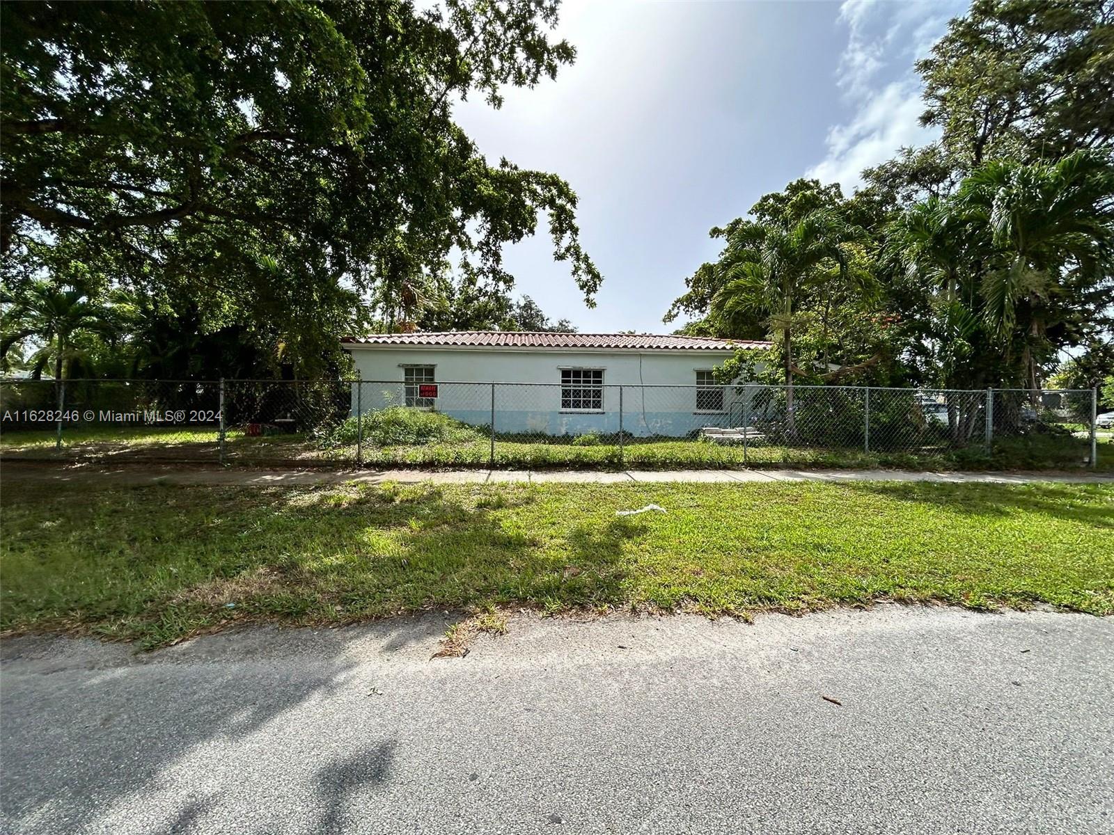 176th St, North Miami Beach, FL 33162