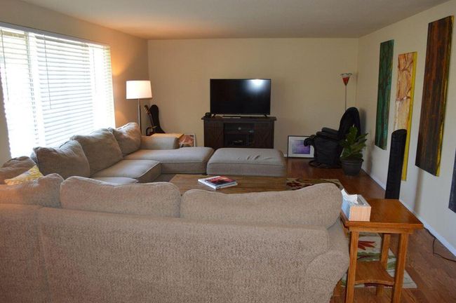 Living Room | Image 6