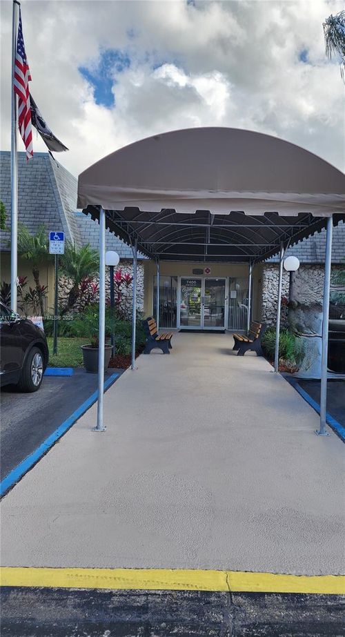 apt-107-7680 Nw 1st St, Margate, FL, 33063-7552 | Card Image