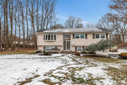 8 Jodi Ln, New City, NY, 10956-2806 | Card Image