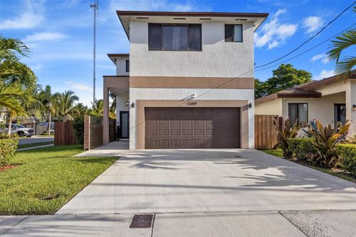 5200 Sw 22nd St, West Park, FL, 33023-3118 | Card Image