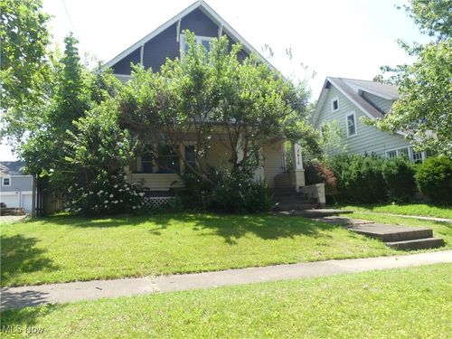 416 7th St, Fairport Harbor, OH, 44077-5618 | Card Image