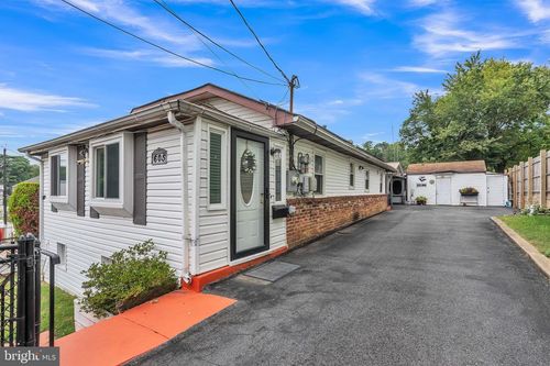 605 49th Pl Ne, WASHINGTON, DC, 20019-4874 | Card Image