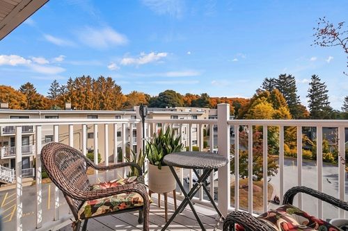 15-25 Hosmer St, Marlborough, MA, 01752-2361 | Card Image