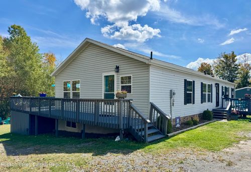 40 Route 23c, Tannersville, NY, 12485-5100 | Card Image
