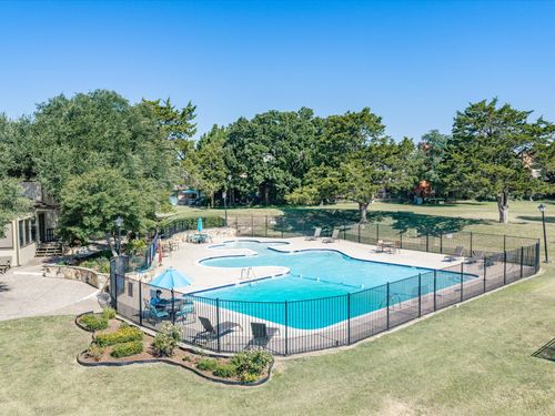 1327 Big Stone Gap Rd, Duncanville, TX, 75137-2001 | Card Image